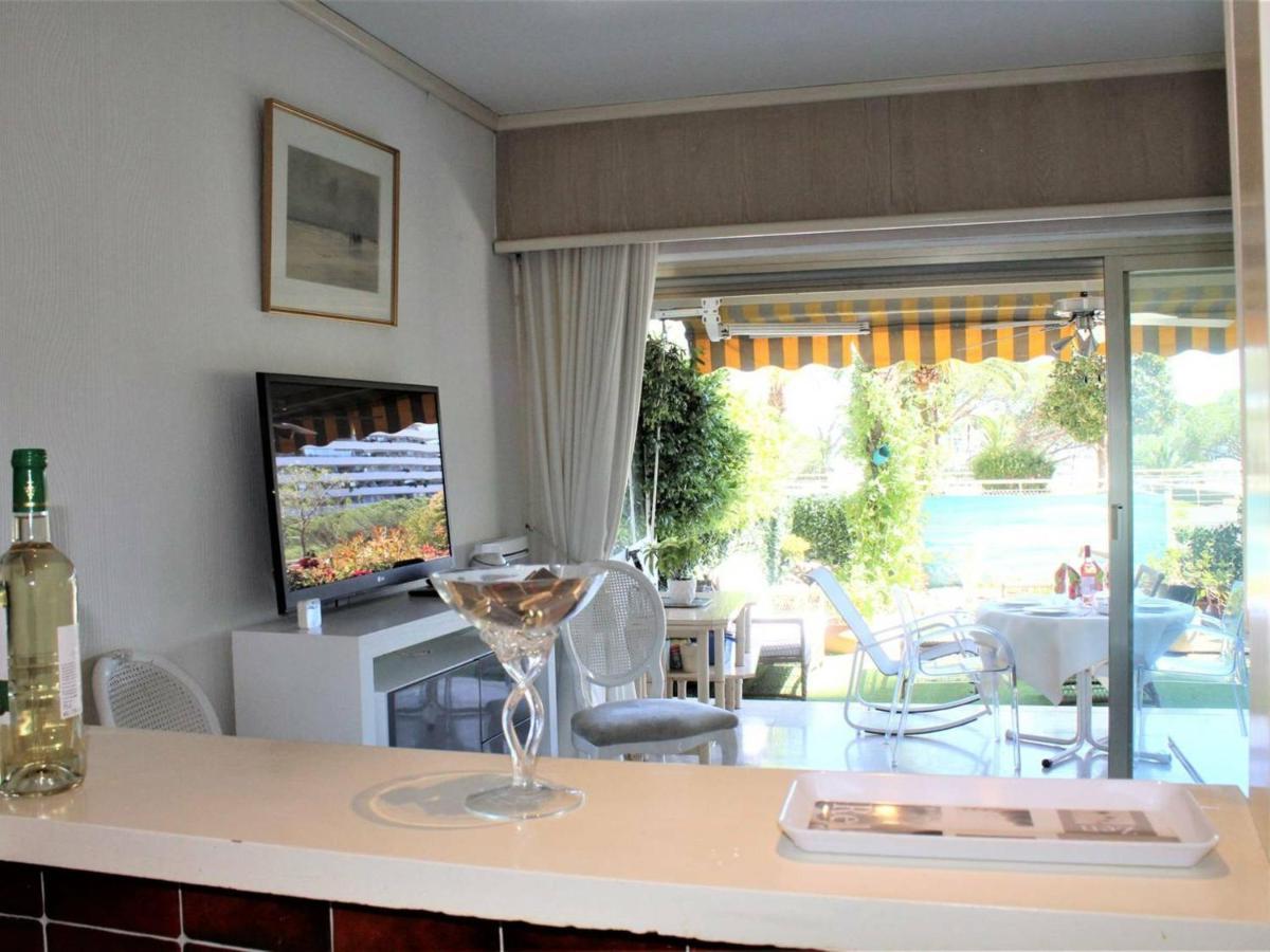 Appartement Villeneuve-Loubet, 2 Pieces, 3 Personnes - Fr-1-252A-47 Buitenkant foto